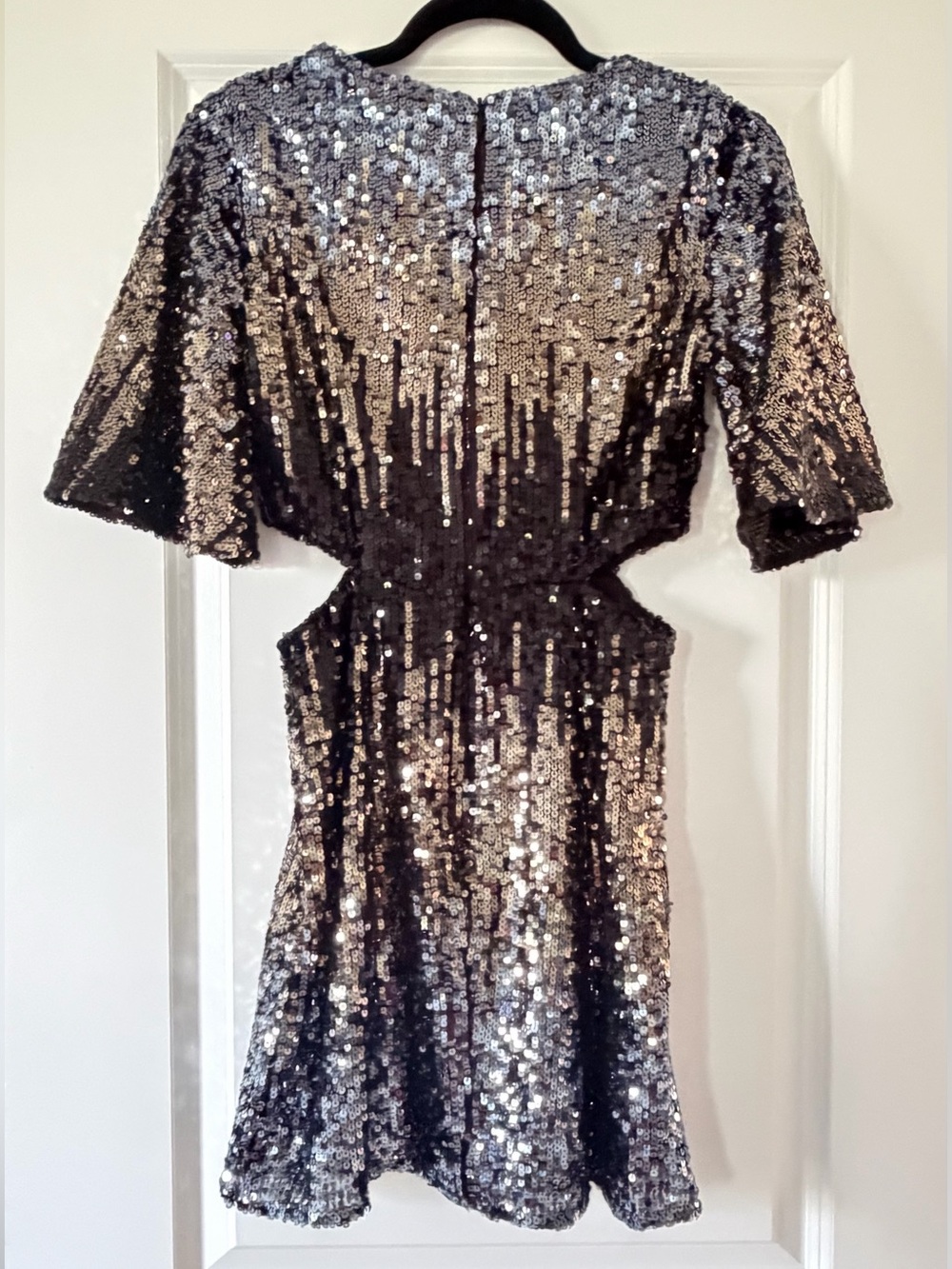 French Connection Estari Sequin Cut-Out Dress Mini Dress Black & Silver Size 0 - Picture 2 of 3